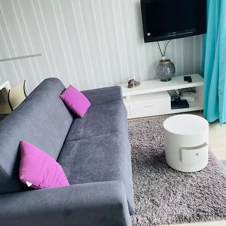 Διαμέρισμα Joli, Calm, Vue Pres De La *